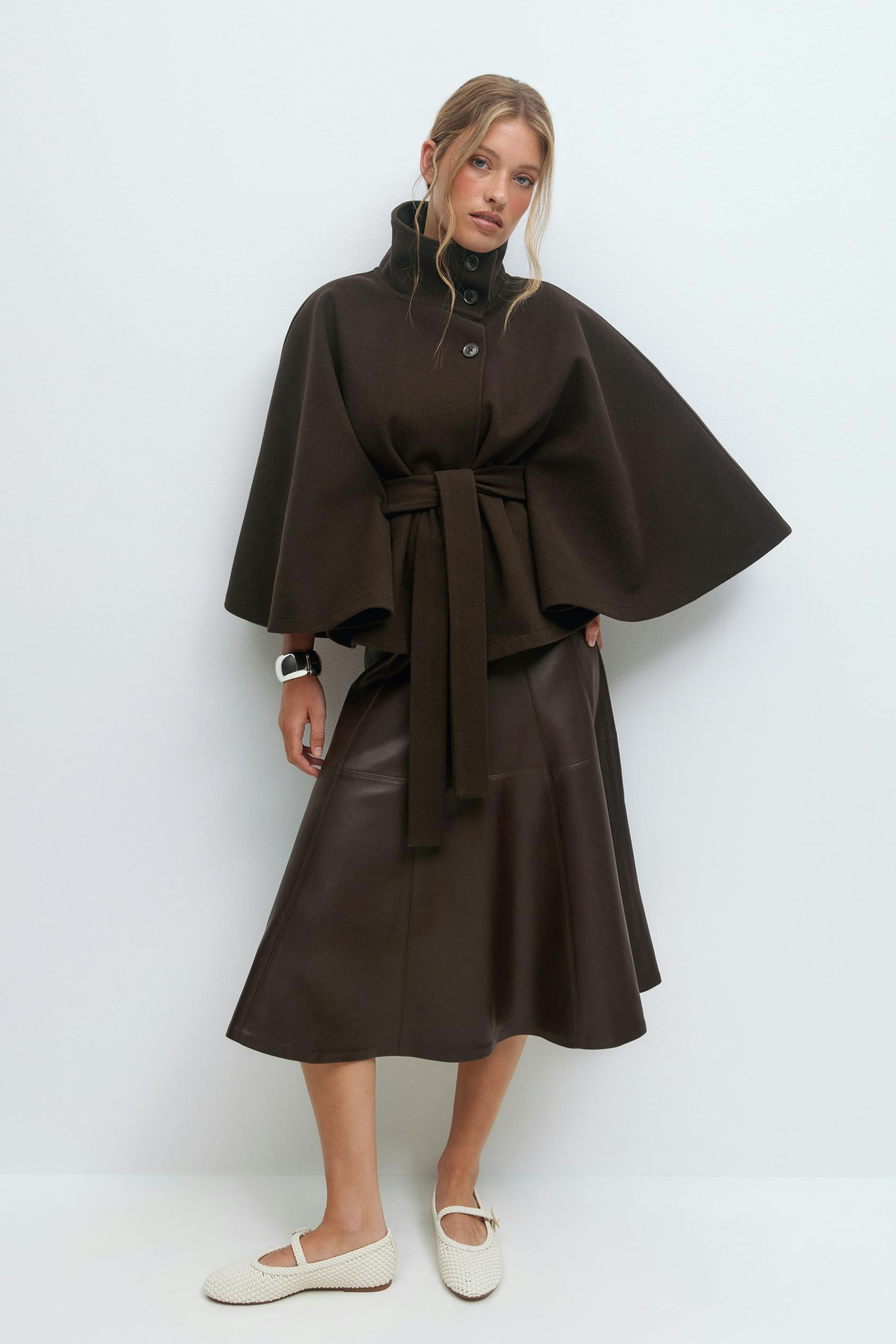 DressCode | Belt Cape Jacket