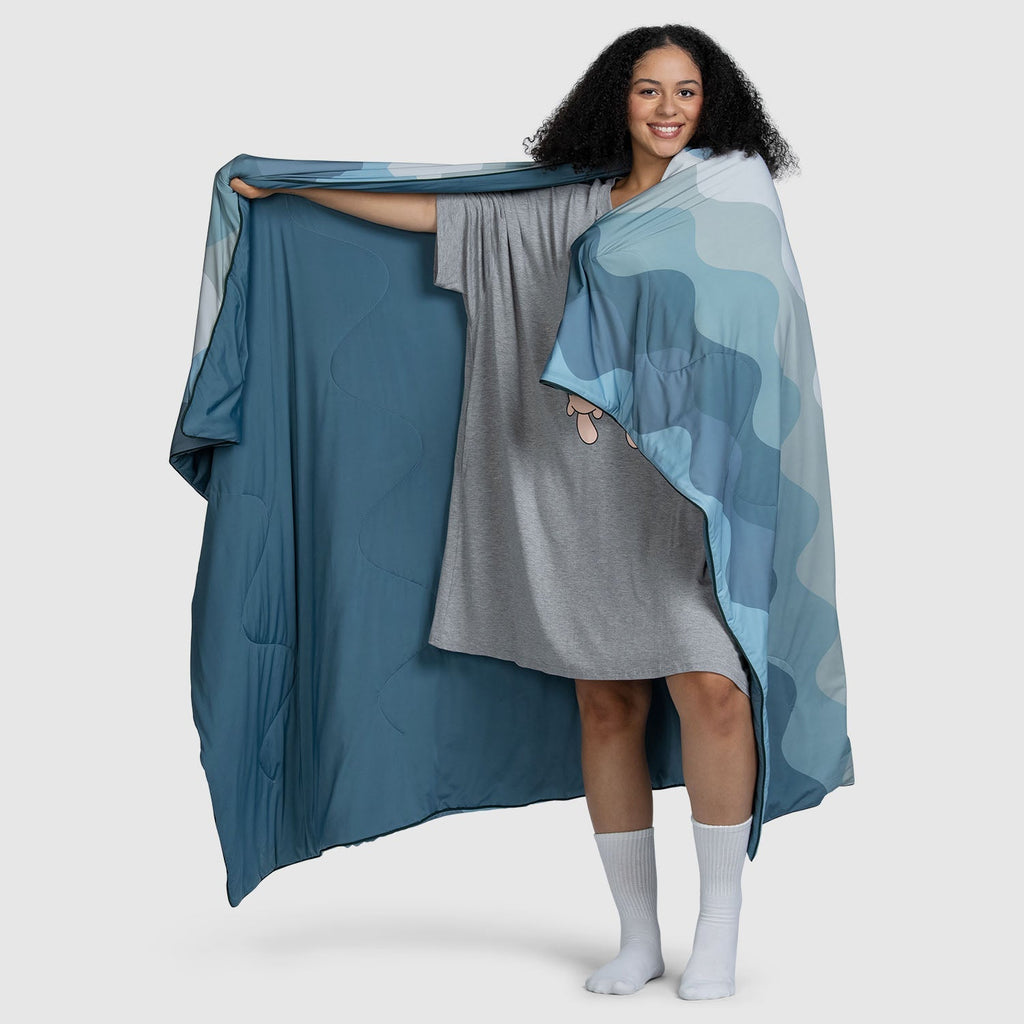 Wave Print Cooling Blanket