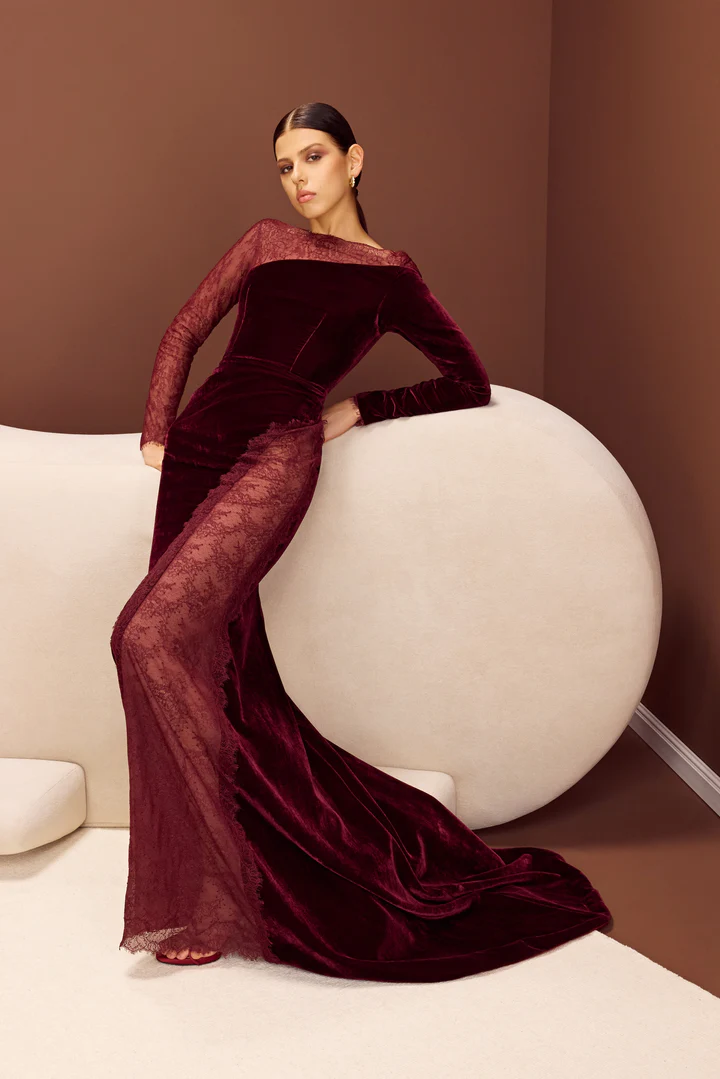 Dgy Elegance Lace Slit Maxi Dress