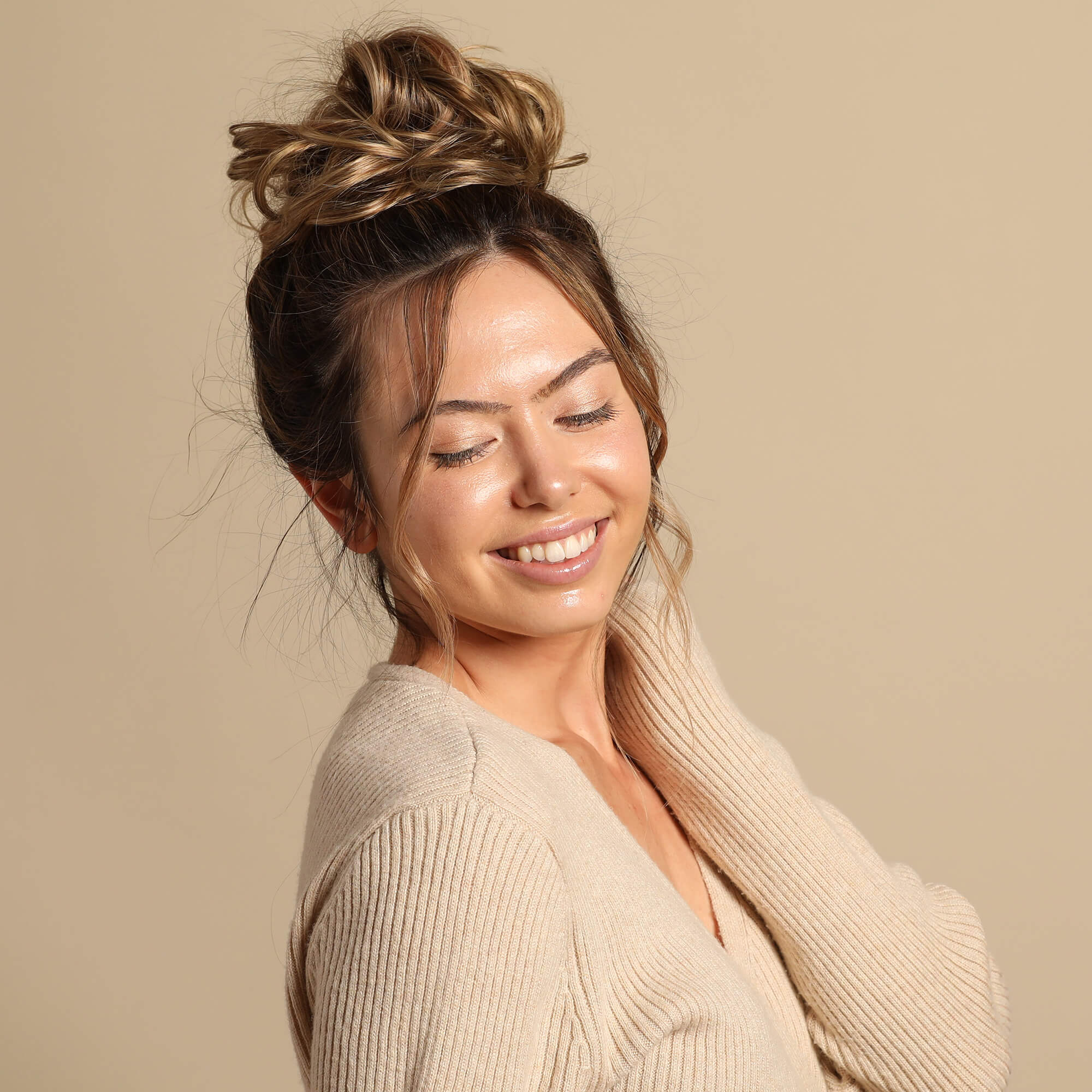 Top Knot Messy Bun Ponytail Holder Hair Extension - Original