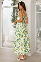Under The Lemon Tree Midi Dress | Fresh midi with exclusive lemon print