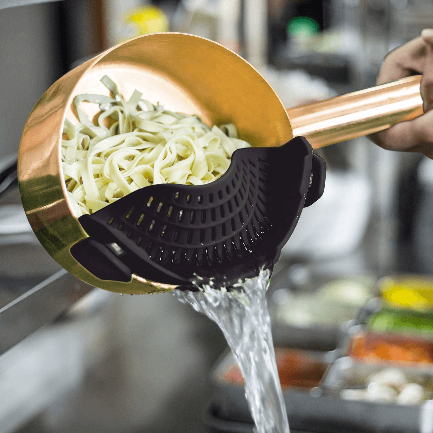 Foldable Silicone Strainer – Save space and stay organized
