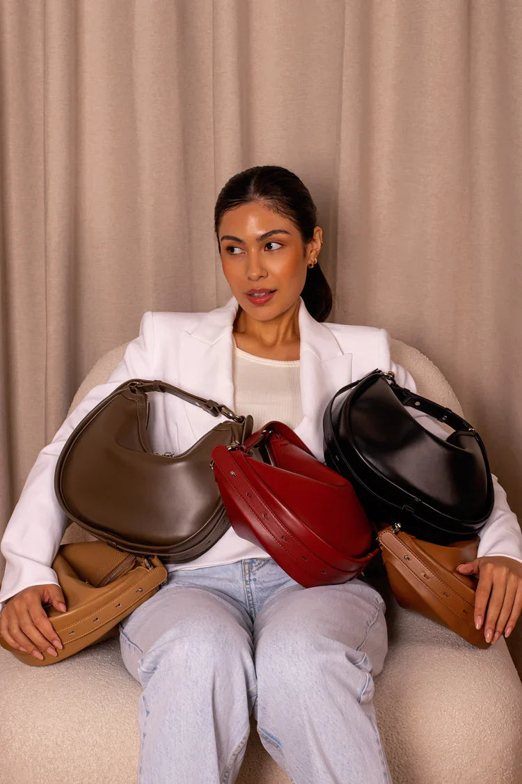 Luna™ Drop Bag – Sculptural Elegance with Modern Edge