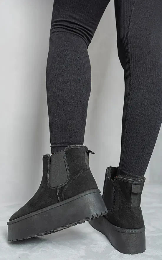 CozyLift™ Platform Boots – Supportive Warmth for Sensitive Feet