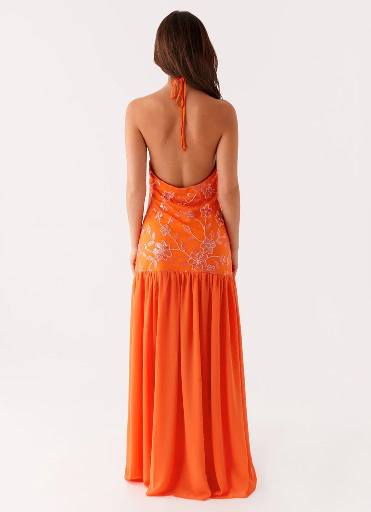 Isla Belle – Elegant Halter Split Dress