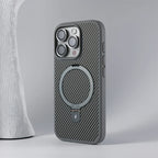 iPhone Case in Carbon Fiber Anti-Impact with MagSafe Charging