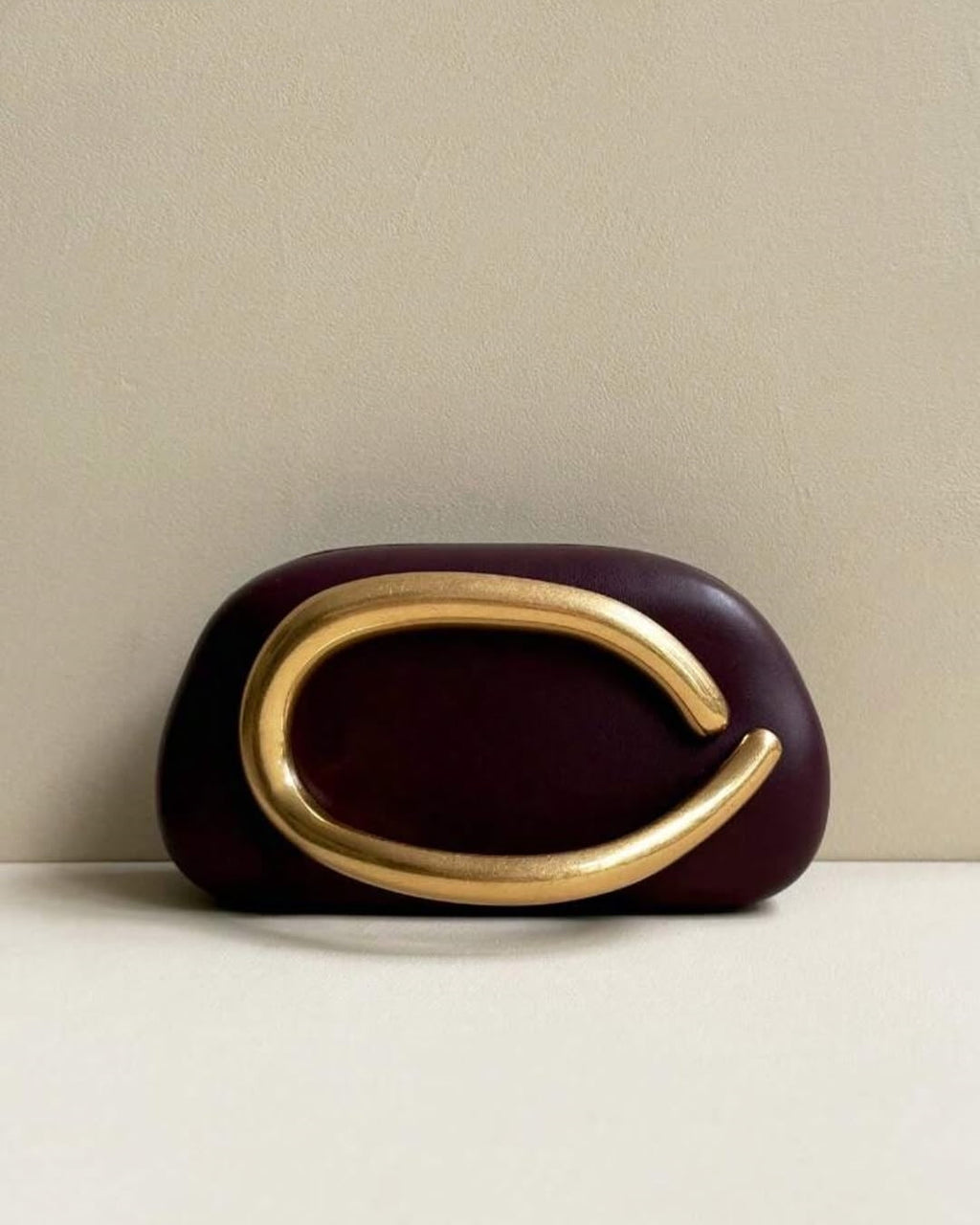 Nara™ Box Clutch – Timeless Elegance with Modern Glamour