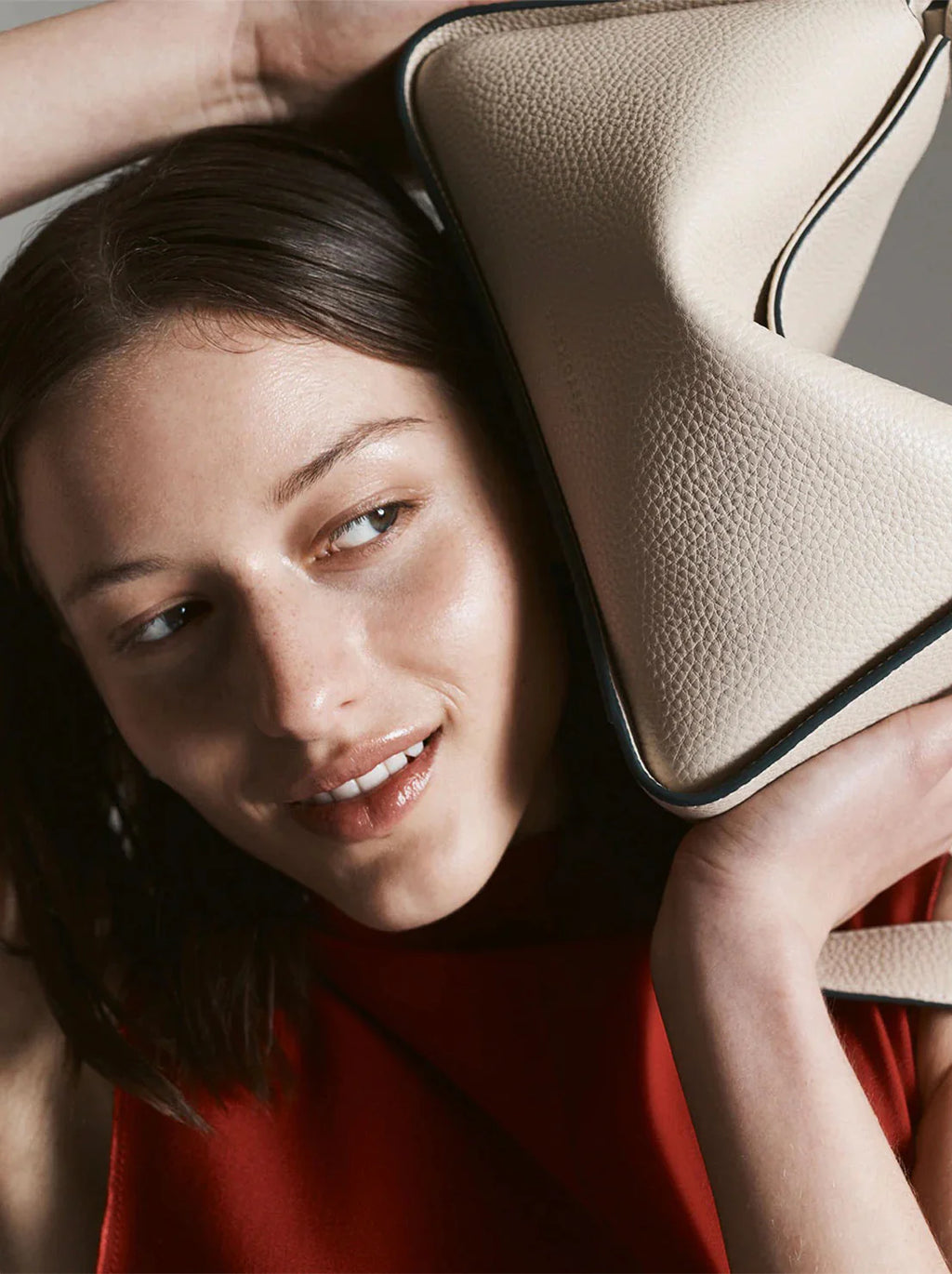 Solene™ Mare Bag – Softly Structured, Effortlessly Refined