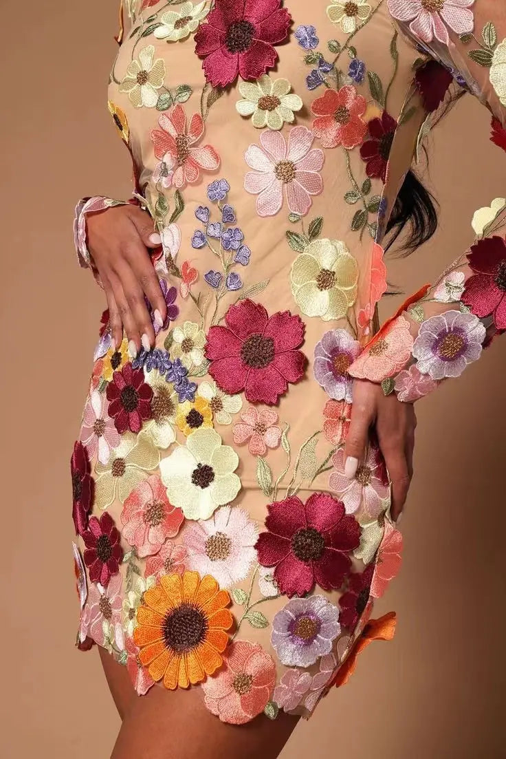 Luxury Floral Embroidery Dress – Elegant Formal Party Gown