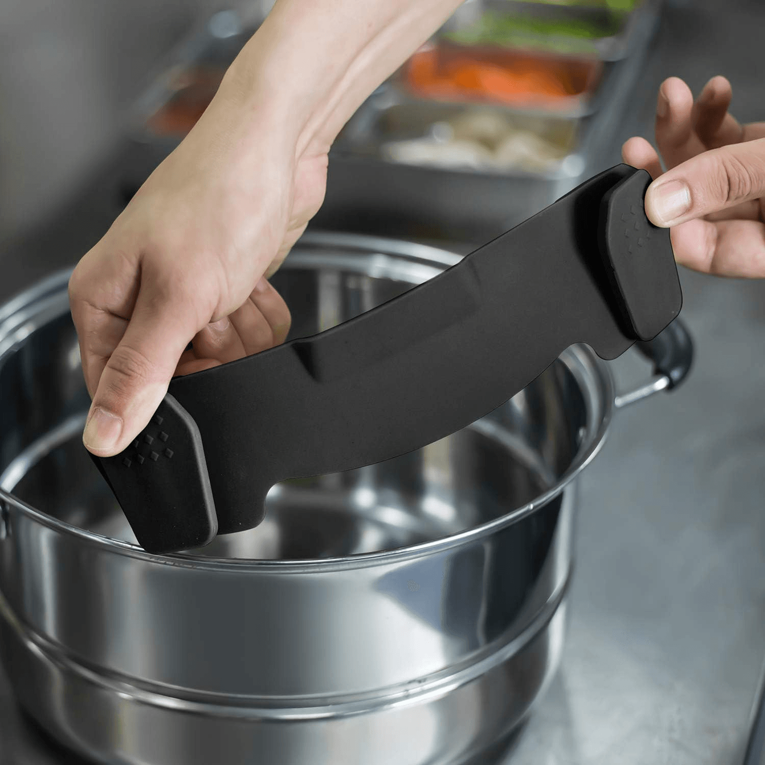 Foldable Silicone Strainer – Save space and stay organized