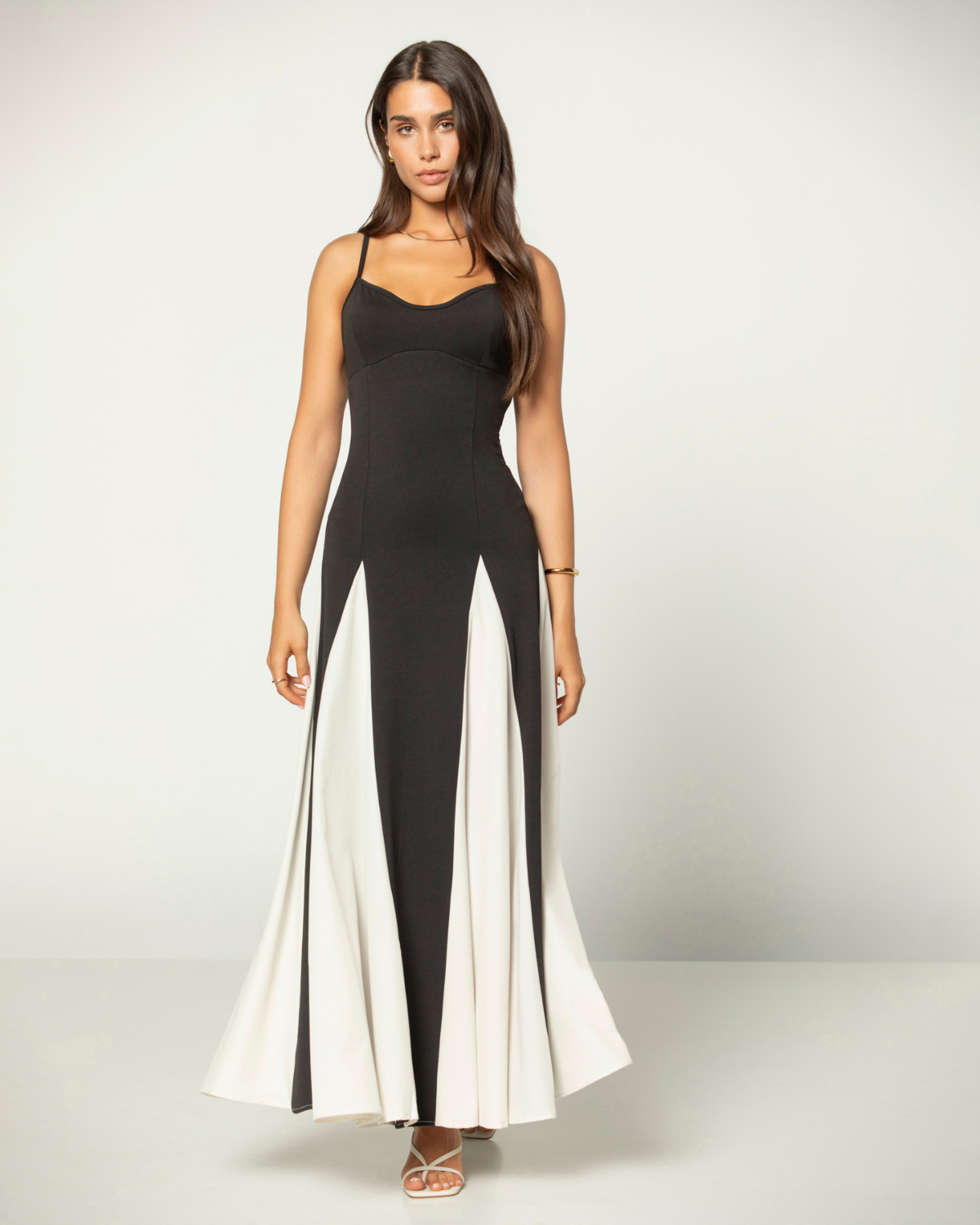 Porto Fino Dress – Timeless elegance in a flowing silhouette