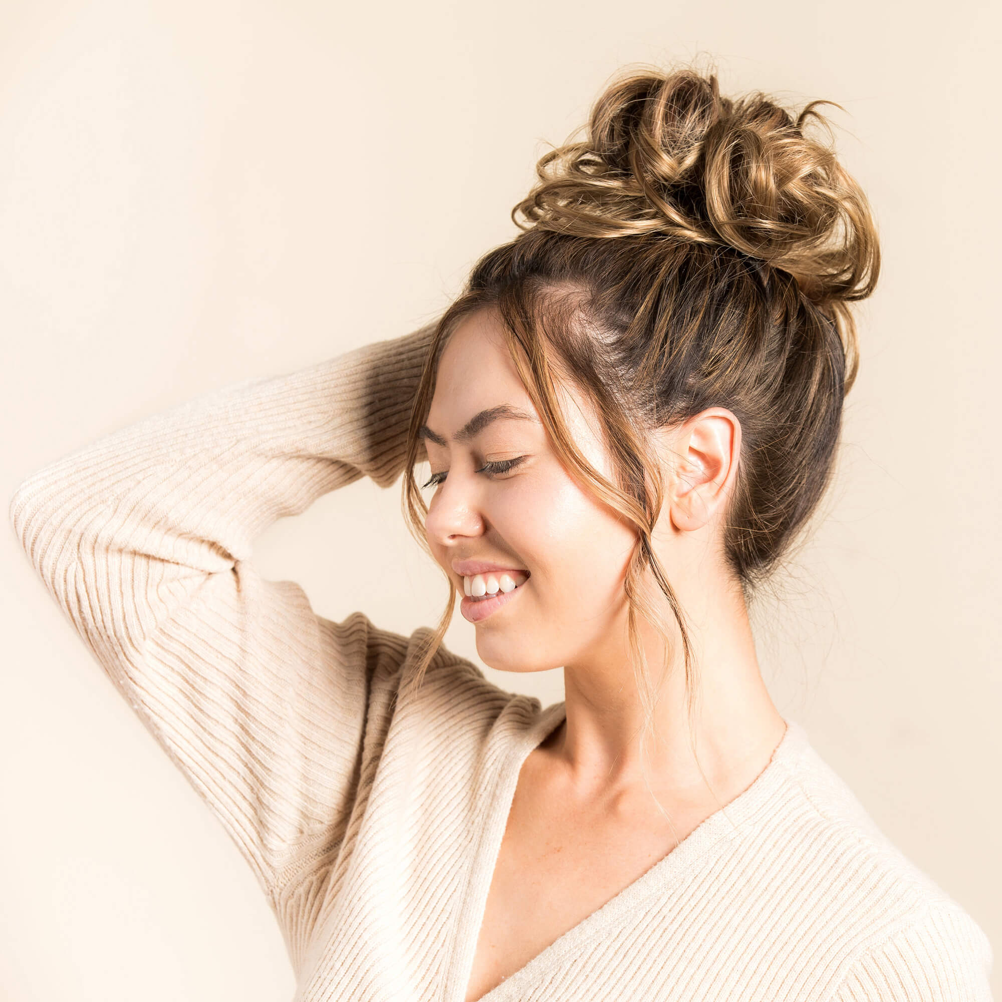 Top Knot Messy Bun Ponytail Holder Hair Extension - Original