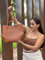 Elise™ Tote Bag – Metropolitan Glamour with Everyday Functionality