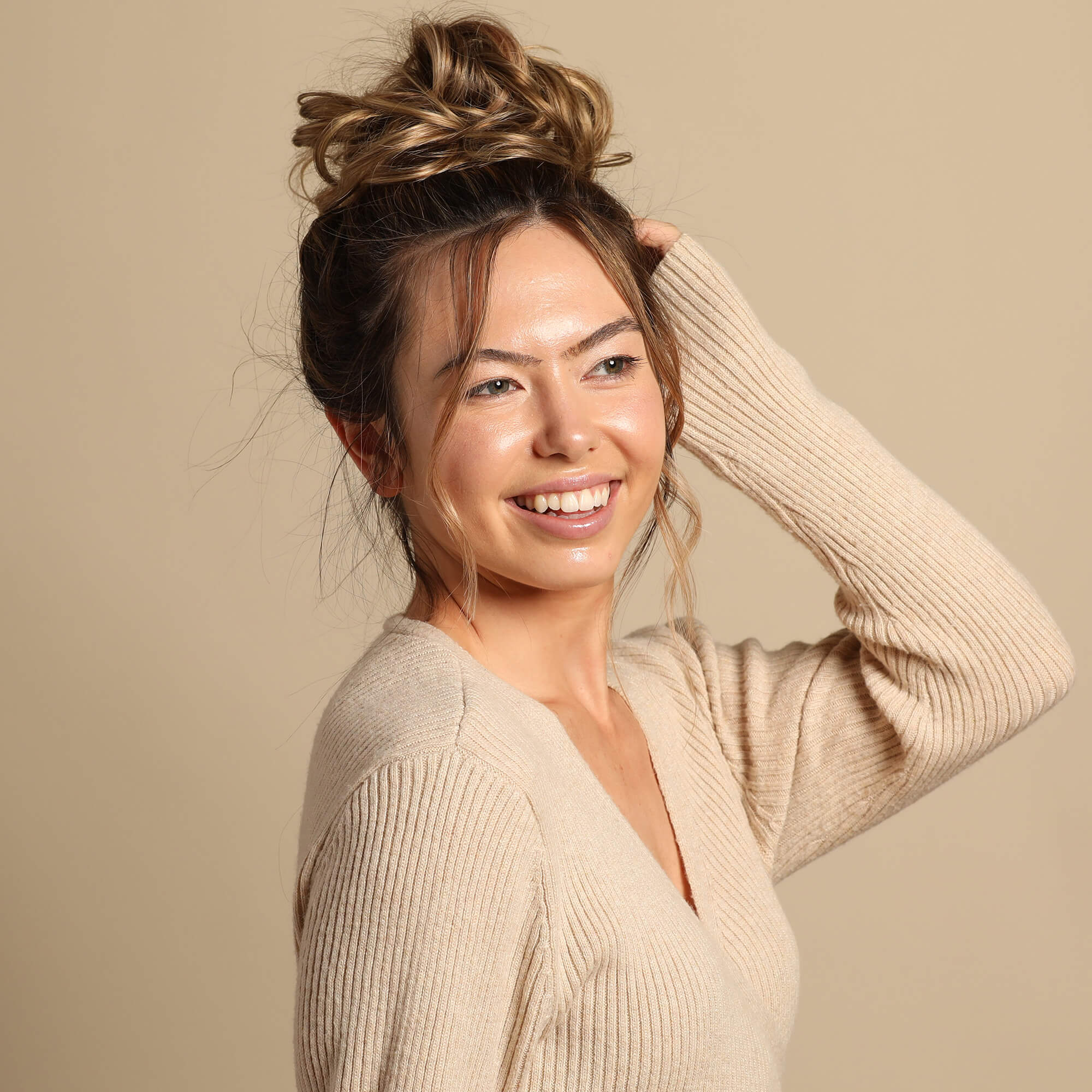 Top Knot Messy Bun Ponytail Holder Hair Extension - Original
