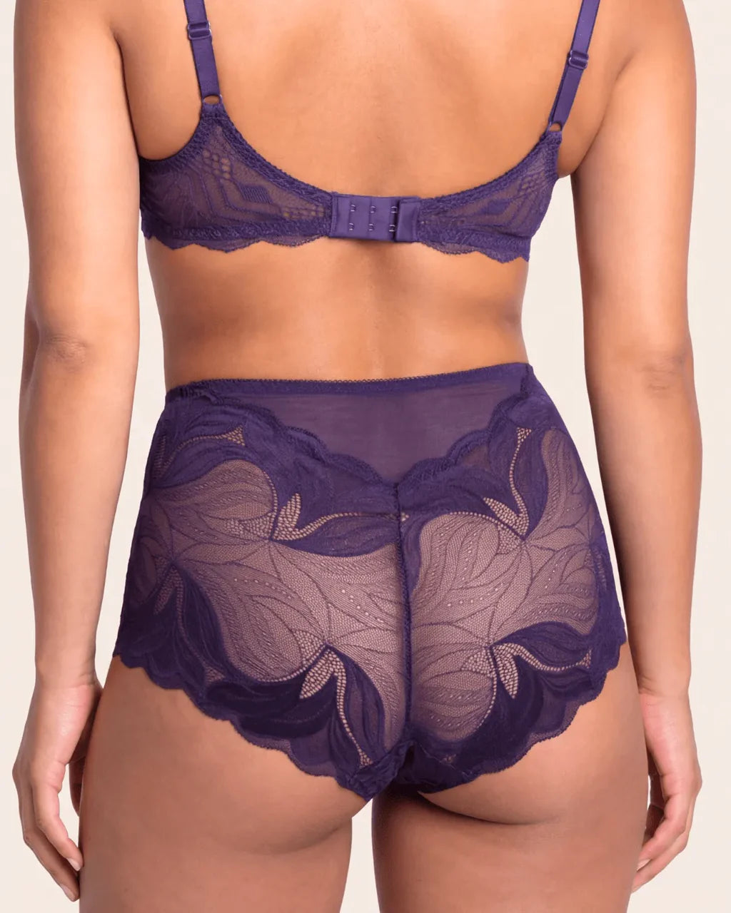 Italian panties - Isabella (The thong effect… without the uncomfortable string)