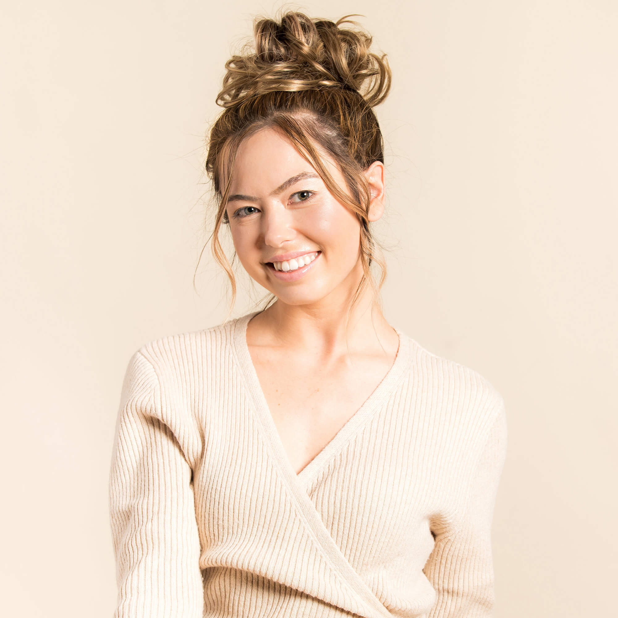 Top Knot Messy Bun Ponytail Holder Hair Extension - Original