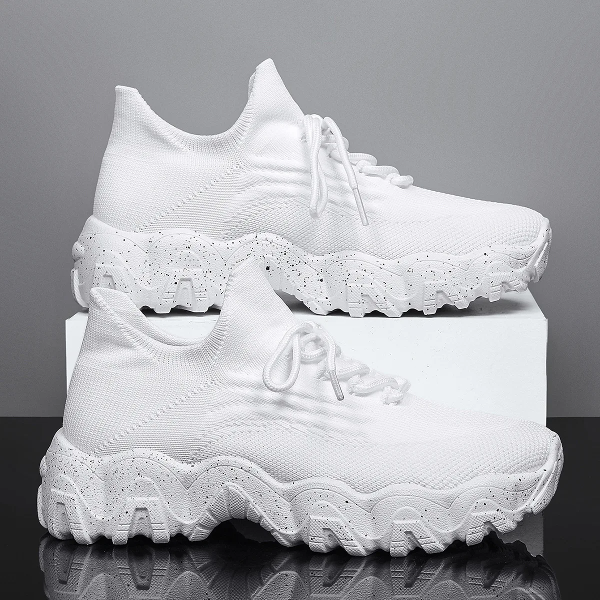 StrideFlex™ Sneakers – Women’s Stylish Mesh Trainers for Daily Comfort