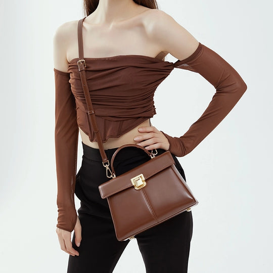 Amara Bag – Versatile Elegance with Everyday Practicality
